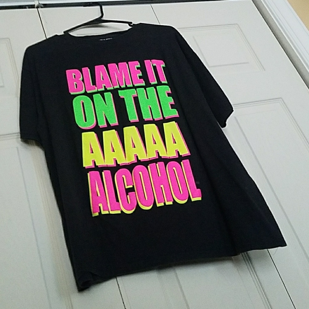 Surf Style "Blame it on the alcohol" tee